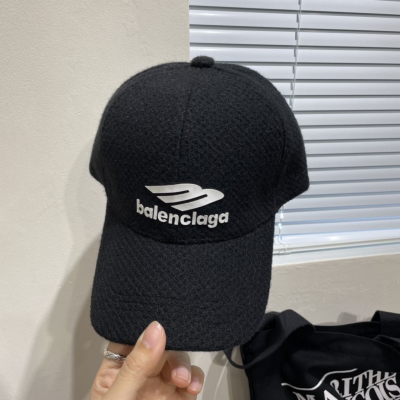 BALENCIAGA